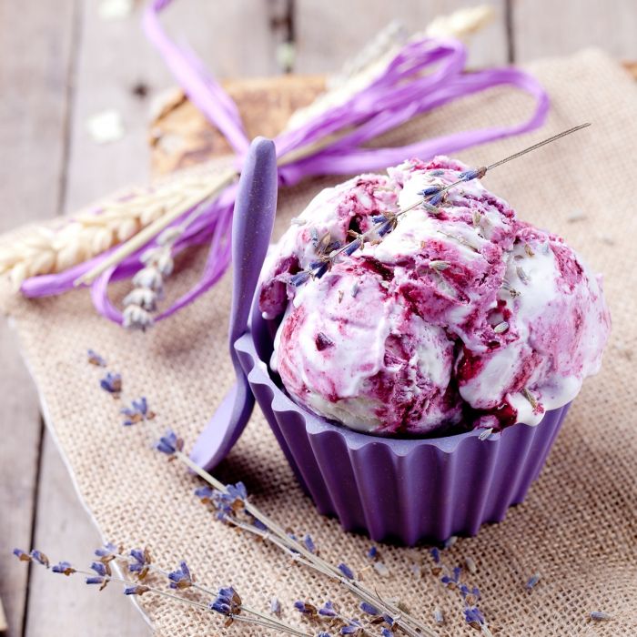 Blueberry Ice Cream Candles